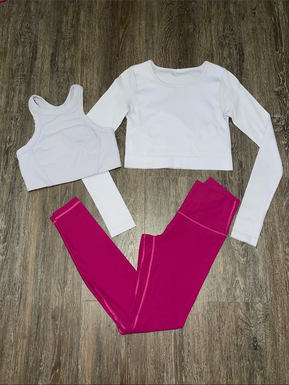 EUC Lululemon Matching Ribbed Set. Size Tops 6/Bottom 4